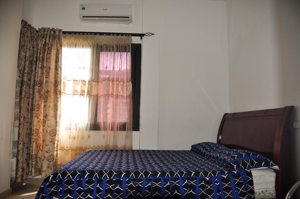 Guest House Lumen 로메 외부 사진