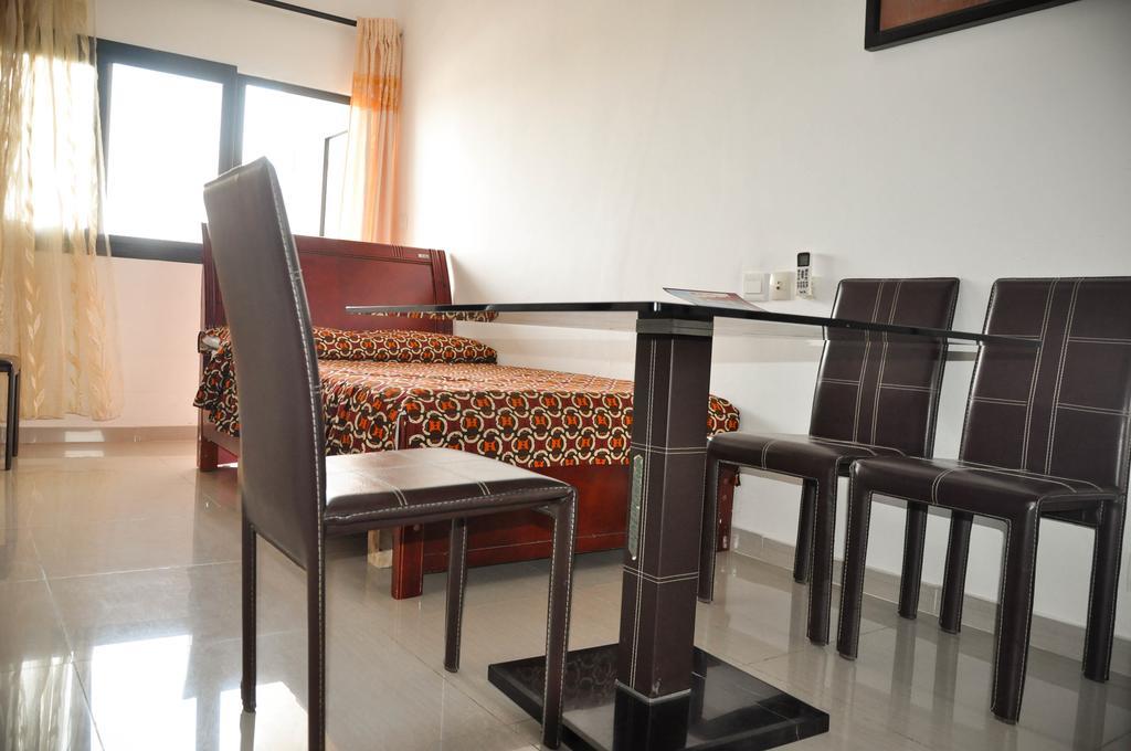 Guest House Lumen 로메 외부 사진